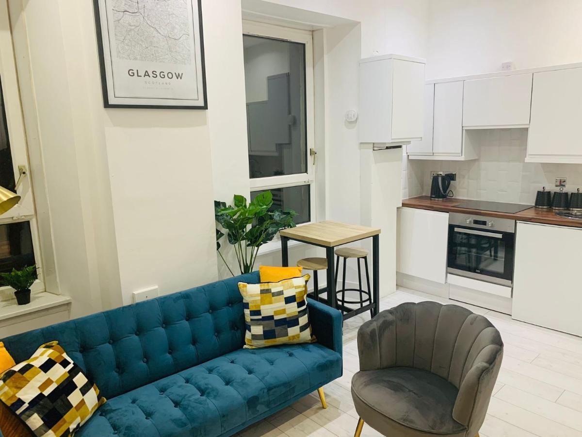 Cheerful 2 Bedroom Homely Apartment, Sleeps 6 Guest Comfy, 3X Double Bed, Parking, Free Wifi, Suitable For Business, Leisure Guest,Glasgow, Glasgow West End, Near City Centre Luaran gambar