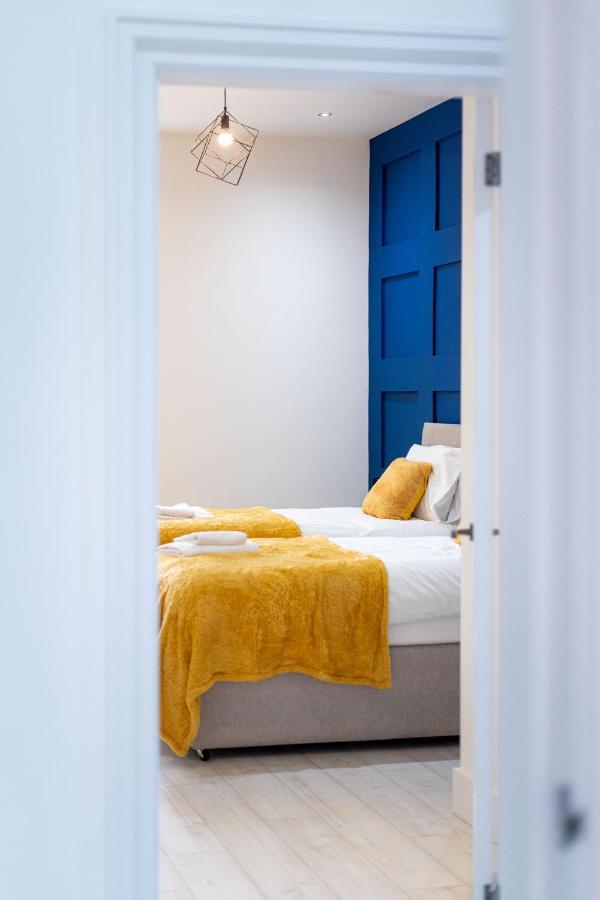 Cheerful 2 Bedroom Homely Apartment, Sleeps 6 Guest Comfy, 3X Double Bed, Parking, Free Wifi, Suitable For Business, Leisure Guest,Glasgow, Glasgow West End, Near City Centre Luaran gambar